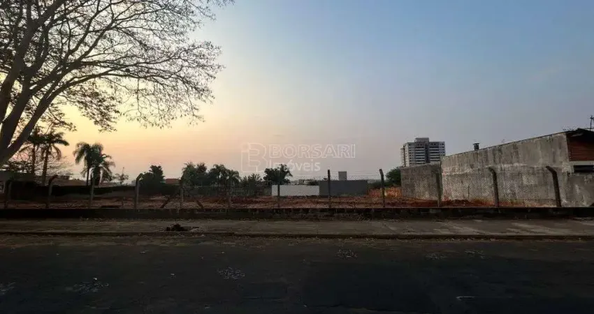 Terreno à venda na Avenida Armando Corrêa de Siqueira, Vila Harmonia, Araraquara
