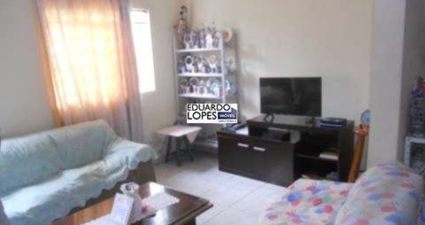 Casa para venda em Jardim Sevilha de 250.00m² com 3 Quartos, 1 Suite e 2 Garagens
