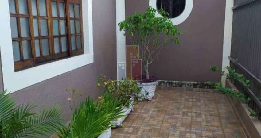 Casa para venda em Jardim Redentor de 186.00m² com 3 Quartos, 2 Suites e 2 Garagens