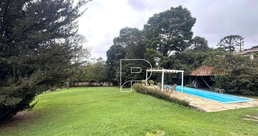 Casa de Condomínio para venda e aluguel em Granja Viana de 618.00m² com 3 Quartos, 2 Suites e 10 Garagens
