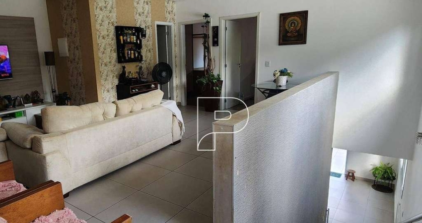 Casa de Condomínio para venda e aluguel em Granja Viana de 280.00m² com 4 Quartos, 1 Suite e 3 Garagens