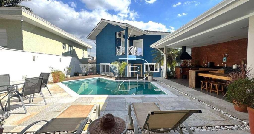 Casa de Condomínio para venda e aluguel em Granja Viana de 291.00m² com 4 Quartos, 4 Suites e 6 Garagens