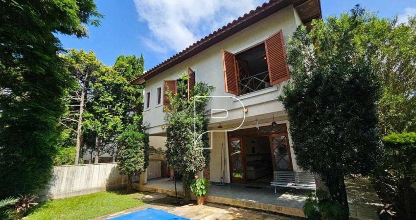 Casa de Condomínio para venda e aluguel em Granja Viana de 249.00m² com 3 Quartos, 2 Suites e 4 Garagens