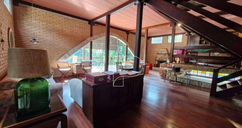 Casa de Condomínio para venda e aluguel em Vila Verde de 237.00m² com 2 Quartos, 2 Suites e 2 Garagens