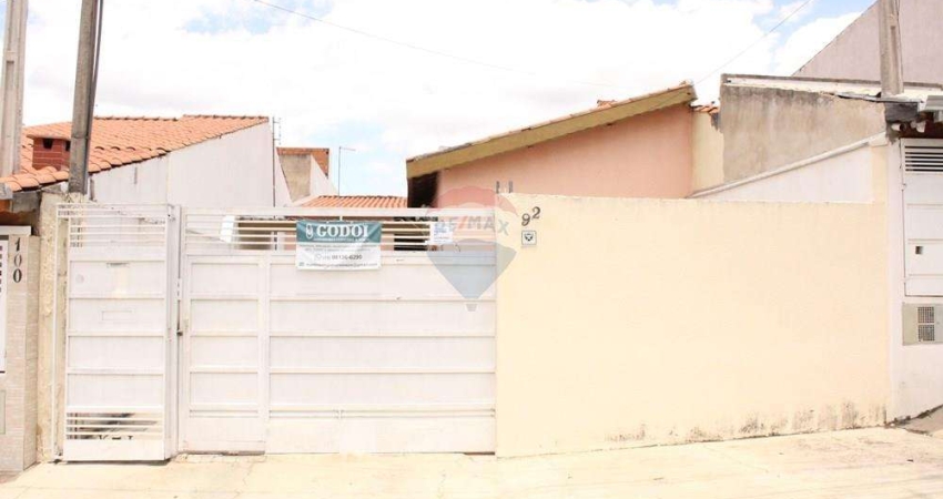 Casa para venda em Jardim Santa Madre Paulina de 106.10m² com 2 Quartos e 6 Garagens