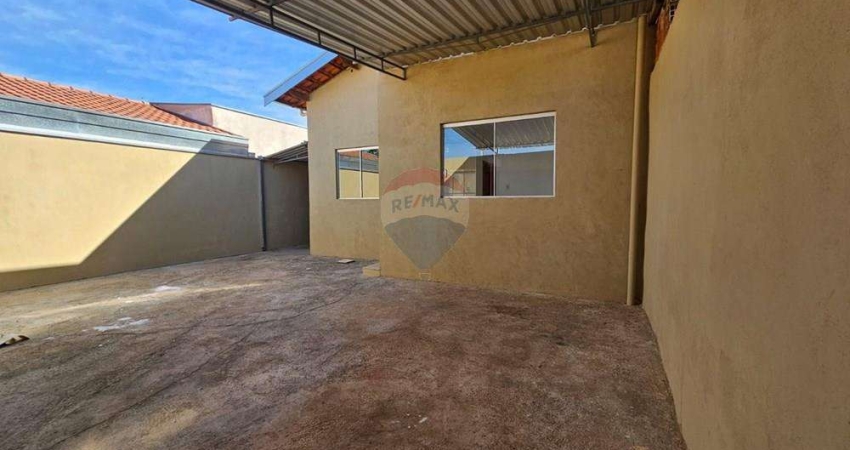 Casa para venda em Jardim Araucária de 47.68m² com 2 Quartos e 2 Garagens