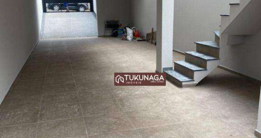 Sobrado para venda em Jardim Santa Mena de 170.00m² com 3 Quartos, 3 Suites e 6 Garagens