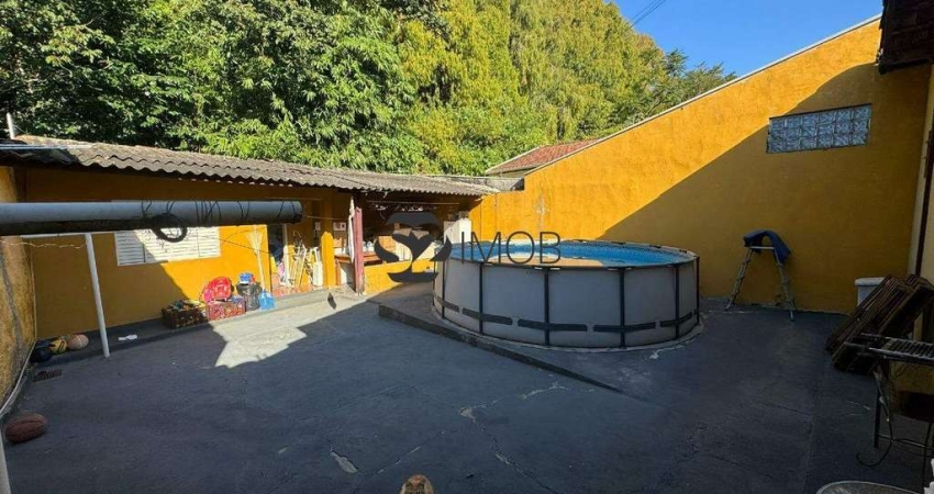 Casa para venda em Aterrado de 101.00m² com 4 Quartos, 1 Suite e 2 Garagens