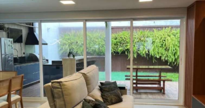 Casa para venda em Tamboré de 160.00m² com 3 Quartos, 1 Suite e 4 Garagens