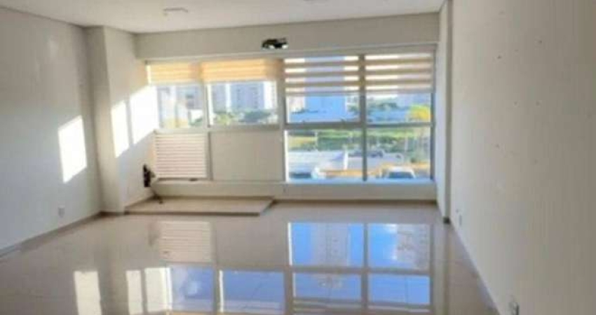 Sala Comercial para alugar em Patteo Mogilar de 38.00m² com 1 Garagem