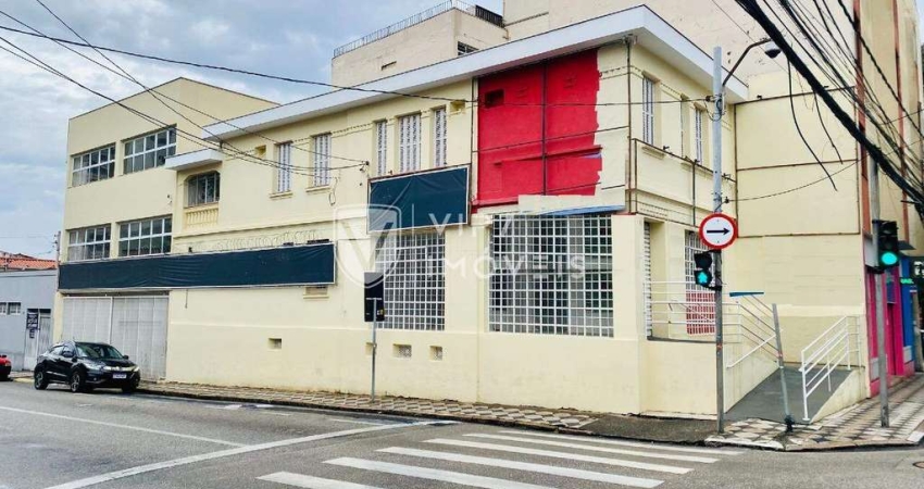 Casa para alugar em Centro de 433.00m² com 3 Quartos