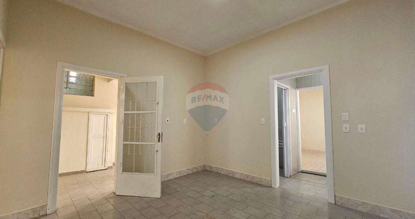 Casa para alugar em Santa Cruz de 178.00m² com 3 Quartos, 2 Suites e 2 Garagens