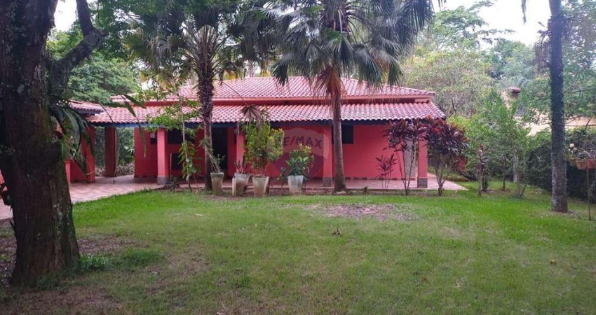 Chácara para venda em Jardim Roseira de 303.00m² com 4 Quartos, 1 Suite e 5 Garagens