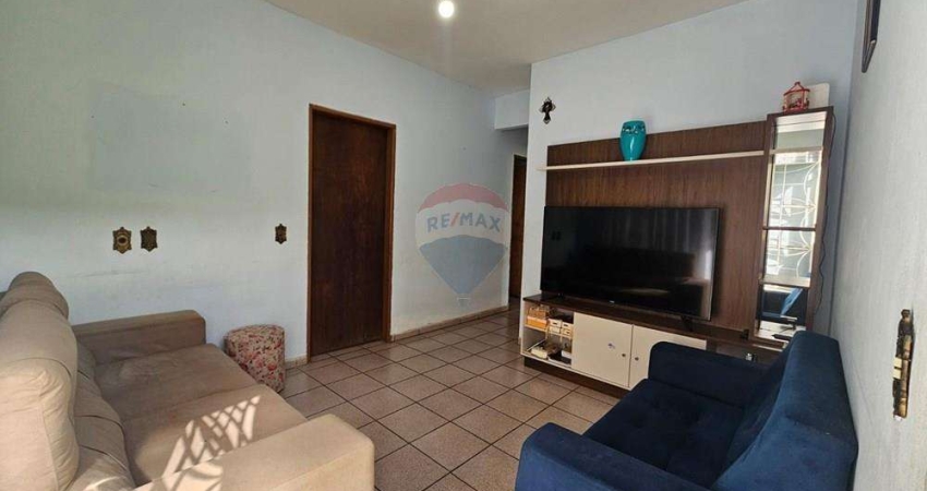 Casa para venda em Jardim Ipê Pinheiro de 200.00m² com 4 Quartos e 1 Suite