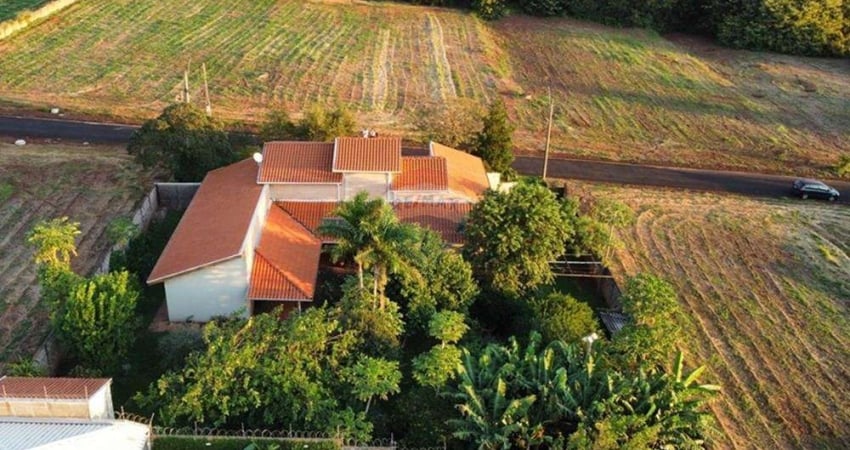 Casa para venda em Brodowski de 312.00m² com 4 Quartos e 2 Suites