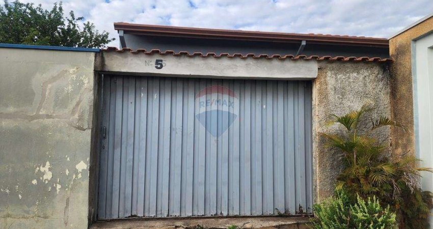 Casa para alugar em Santa Cruz de 203.00m² com 2 Quartos e 2 Garagens