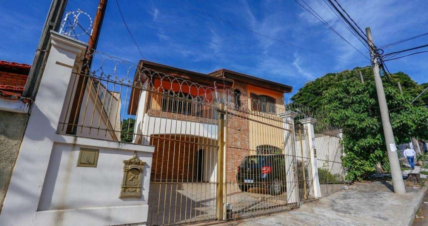 Casa para venda em Vila São Bernardo de 251.00m² com 4 Quartos, 1 Suite e 4 Garagens