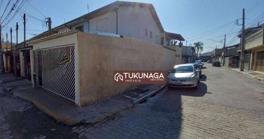 Sobrado para venda em Vila Galvão de 162.00m² com 3 Quartos e 2 Garagens