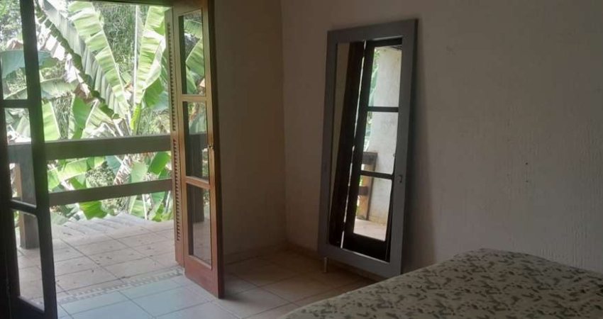 Casa de Condomínio para venda em Caraguatá de 250.00m² com 4 Quartos, 4 Suites e 3 Garagens