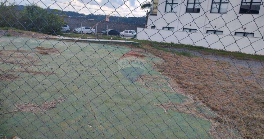 Lote / Terreno para alugar em Parque Das Vinhas de 493.22m²