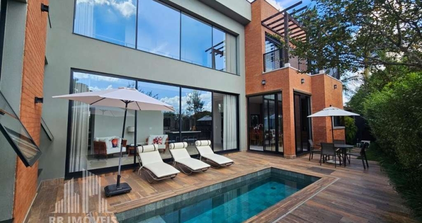 Casa para venda em Alphaville de 386.00m² com 3 Quartos, 3 Suites e 4 Garagens