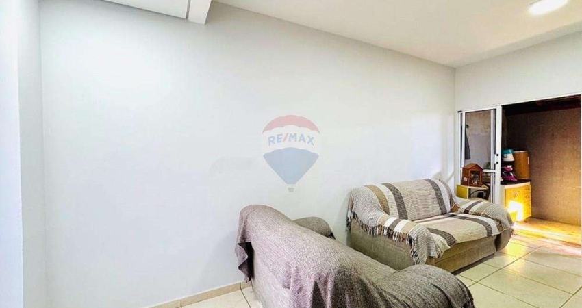 Casa para venda em Centro de 50.90m² com 2 Quartos e 1 Garagem