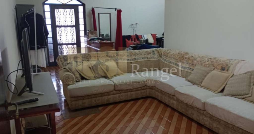 Casa para venda em Ribeirânia de 450.00m² com 3 Quartos, 1 Suite e 5 Garagens