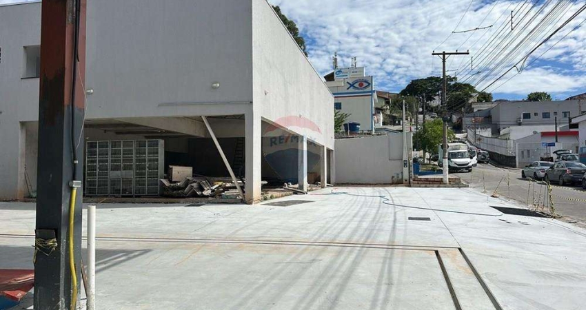 Imóvel Comercial para alugar em Vila Riman de 300.00m² com 15 Garagens