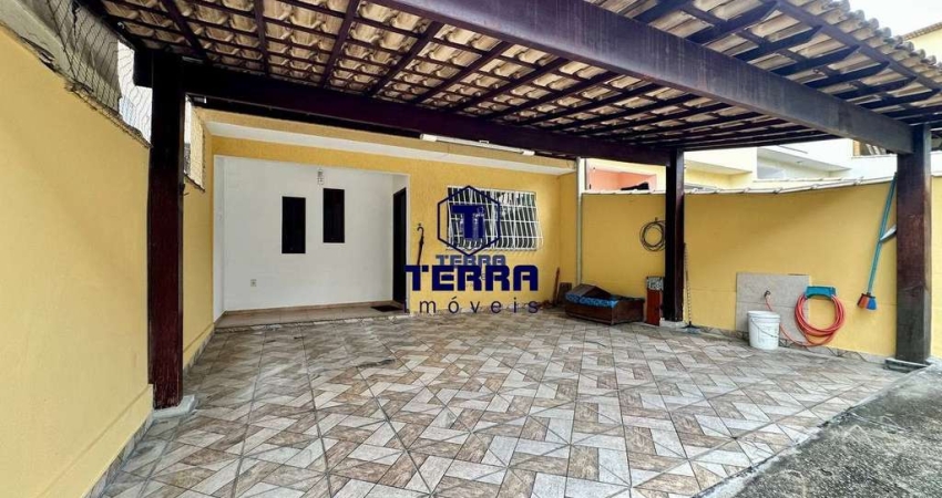 Casa de Condomínio para venda em Itaúna de 140.00m² com 3 Quartos, 1 Suite e 2 Garagens