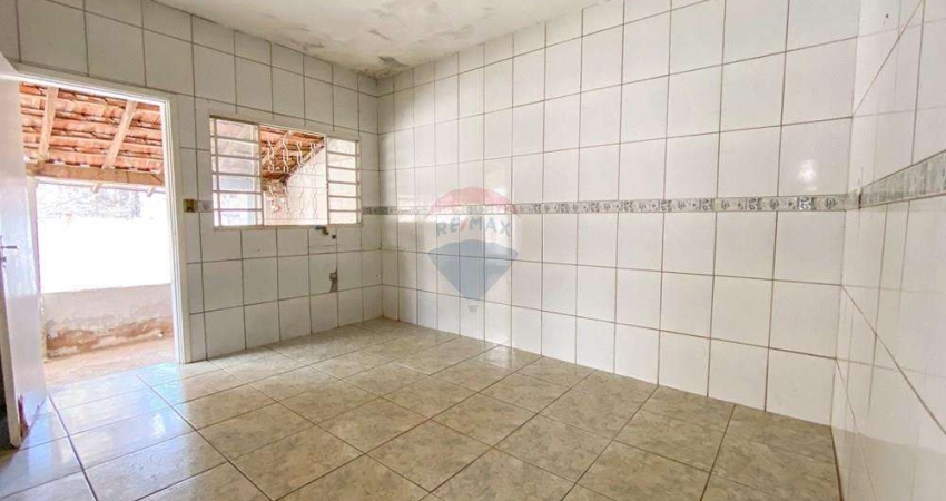 Casa para venda em Jardim Lago de 149.00m² com 3 Quartos e 4 Garagens
