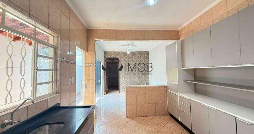 Casa para venda em Parque Dos Eucaliptos de 161.00m² com 4 Quartos e 2 Garagens