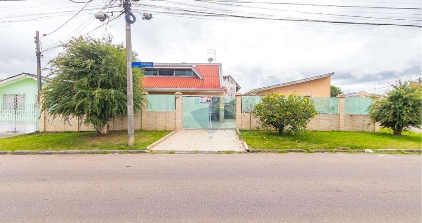 Casa para venda em Sítio Cercado de 220.00m² com 4 Quartos, 1 Suite e 5 Garagens