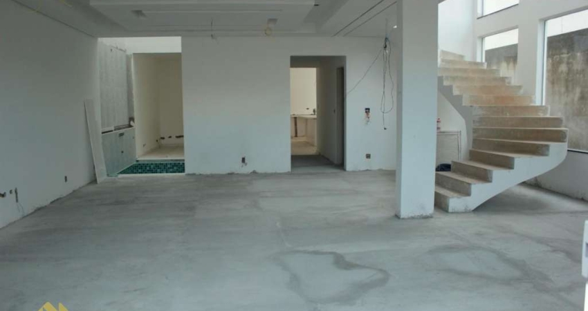 Sobrado para venda em Vila Oliveira de 750.00m² com 4 Quartos, 4 Suites e 6 Garagens