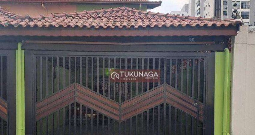 Sobrado para alugar em Vila Galvão de 165.00m² com 3 Quartos, 1 Suite e 4 Garagens