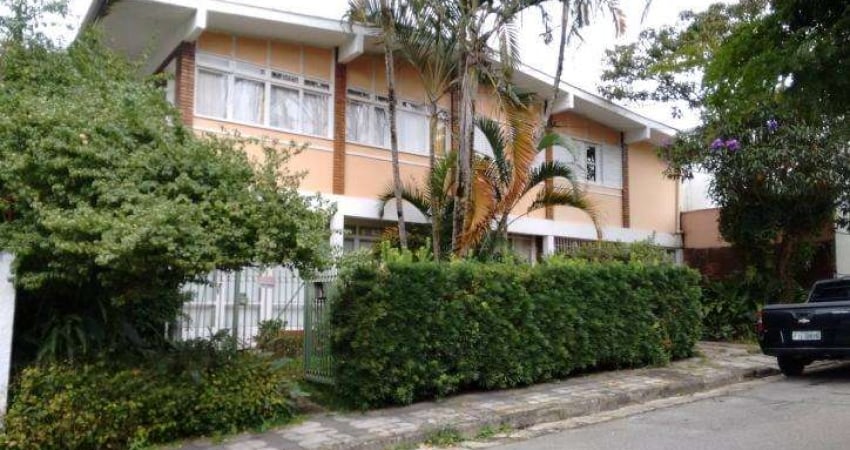 Sobrado para venda e aluguel em Vila Oliveira de 200.00m² com 4 Quartos, 1 Suite e 2 Garagens