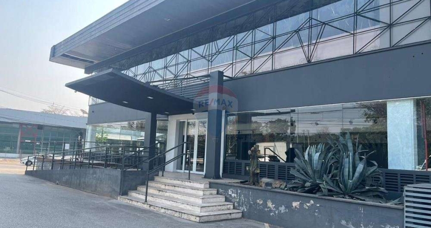 Galpão / Depósito / Armazém para alugar em Centro de 1381.04m² com 186 Garagens
