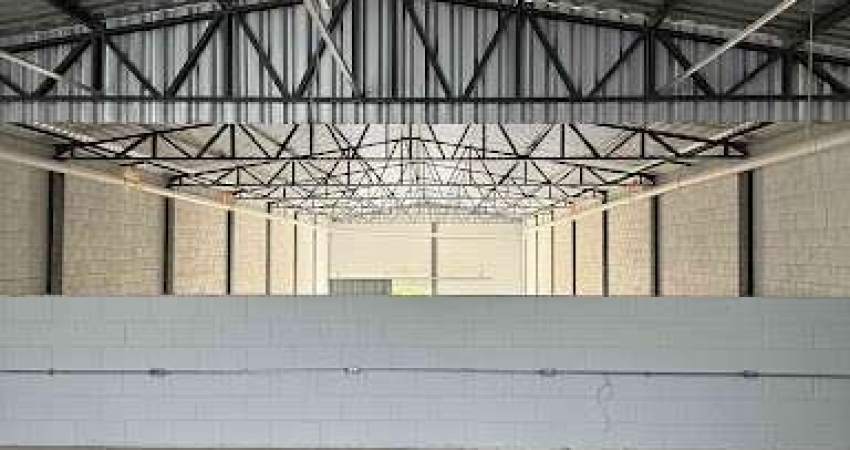 Galpão / Depósito / Armazém para alugar em Arujá de 526.00m² com 4 Garagens