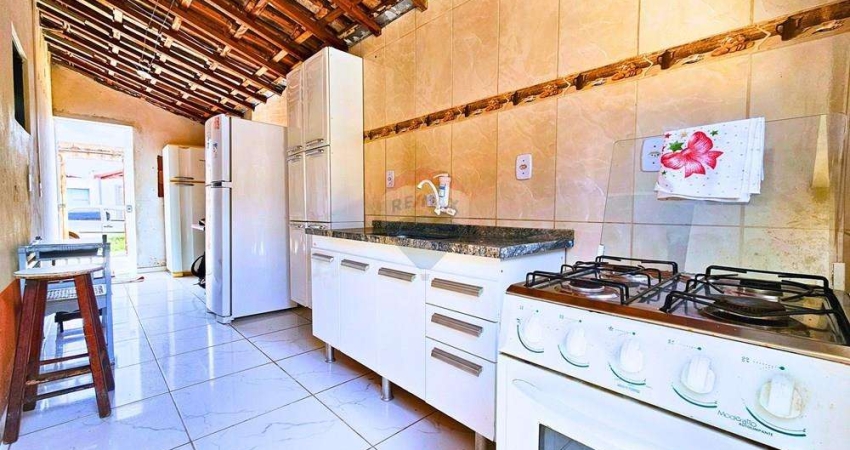 Casa para venda em José Tonolli de 42.00m² com 3 Quartos e 2 Garagens