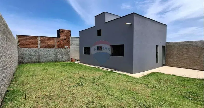 Casa para venda em Jardim Europa de 95.00m² com 2 Quartos e 2 Garagens