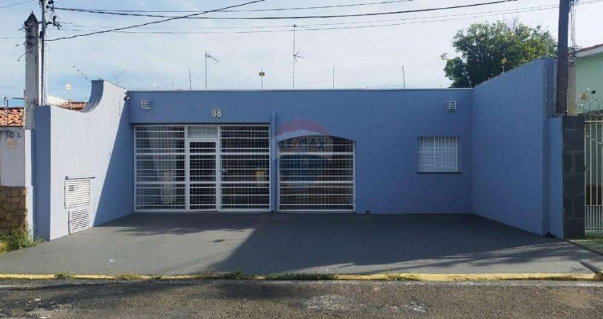 Prédio Comercial para alugar em Jardim Vergueiro de 300.00m² com 3 Quartos, 1 Suite e 4 Garagens