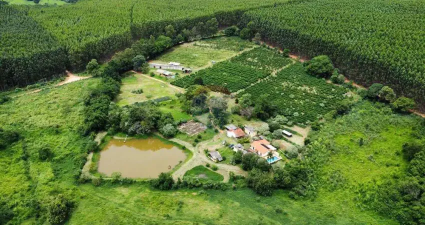 Fazenda / Sítio para venda em Serra Negra de 700.00m² com 11 Quartos, 4 Suites e 20 Garagens