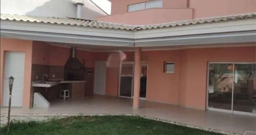 Casa para alugar em Aparecidinha de 215.00m² com 3 Quartos, 1 Suite e 2 Garagens