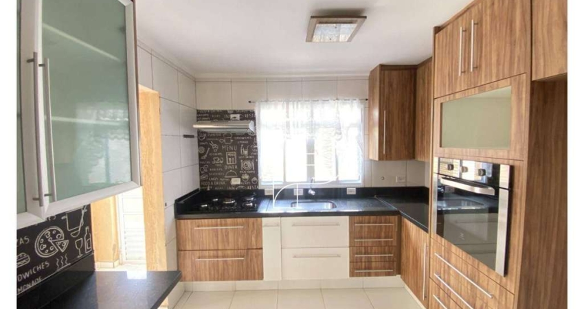 Casa de Condomínio para venda em Granja Viana de 90.00m² com 3 Quartos, 1 Suite e 2 Garagens