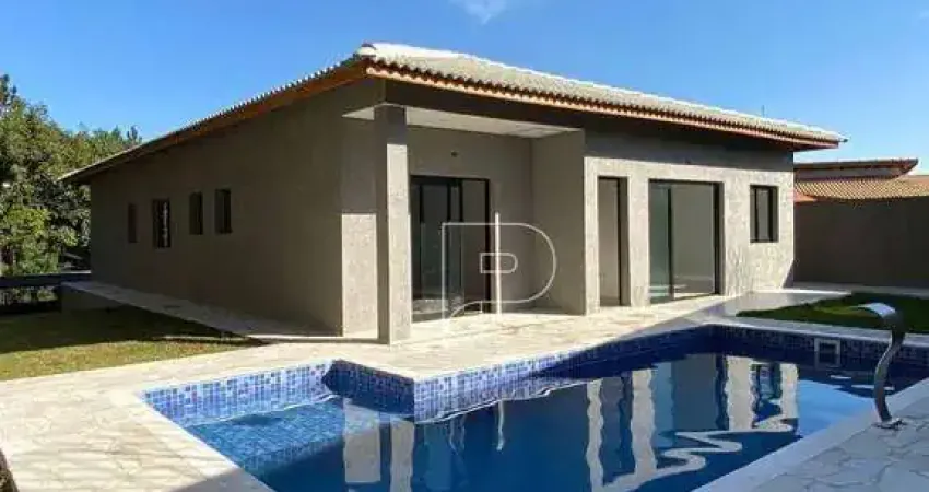 Casa de Condomínio para venda em Granja Viana de 241.00m² com 3 Quartos, 3 Suites e 6 Garagens
