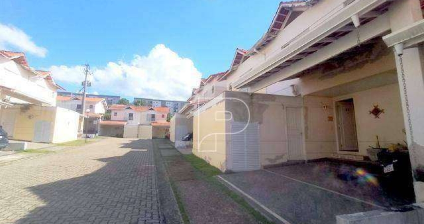 Casa de Condomínio para venda em Granja Viana de 150.00m² com 3 Quartos, 1 Suite e 2 Garagens