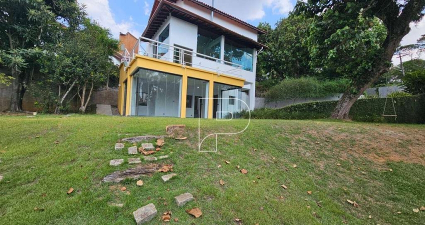 Casa de Condomínio para venda em Granja Viana de 330.00m² com 3 Quartos, 1 Suite e 4 Garagens
