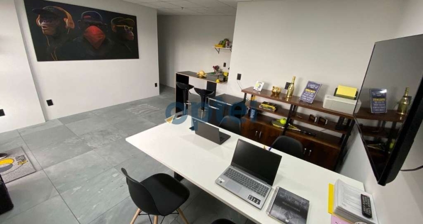 Sala Comercial para venda em Jardim Do Mar de 33.00m² com 1 Garagem