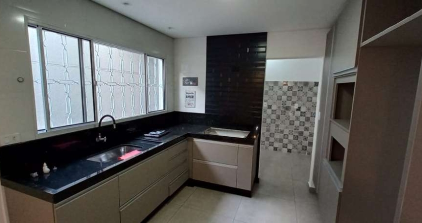 Casa para venda em Jardim Santa Bárbara de 170.00m² com 3 Quartos, 1 Suite e 2 Garagens