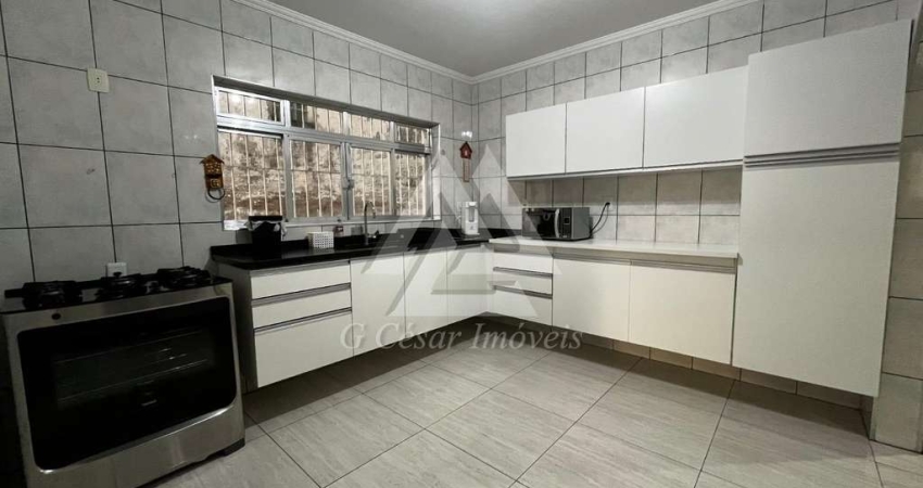 Sobrado para venda em Vila Curuçá de 221.00m² com 4 Quartos, 1 Suite e 7 Garagens