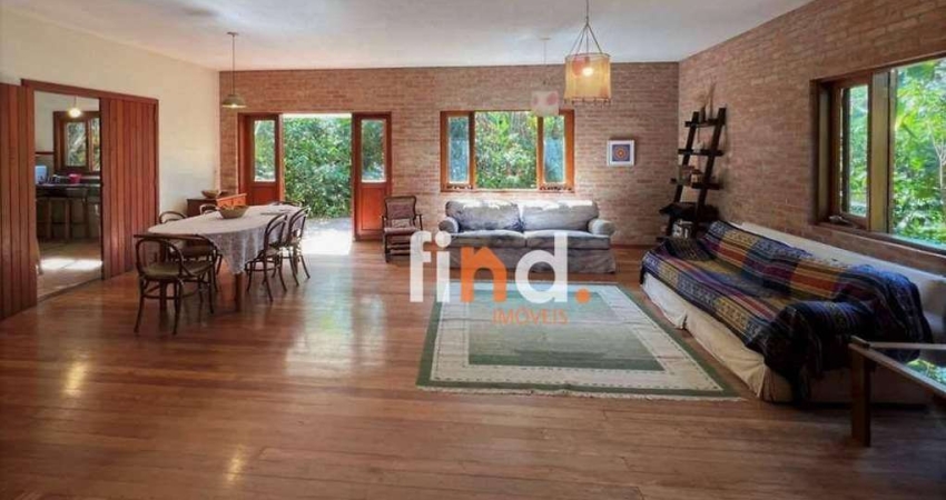 Casa de Condomínio para venda em Granja Viana Ii Gleba 4 E 5 de 369.00m² com 4 Quartos, 2 Suites e 6 Garagens